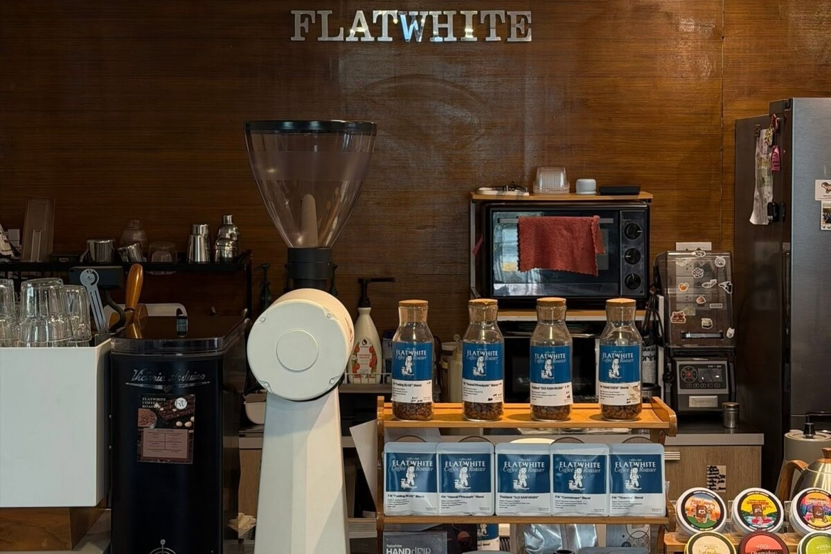 ร้าน Flatwhite Coffee Roaster คาเฟ่ศรีนครินทร์ ใกล้บ้าน