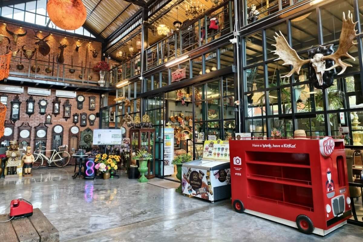 คาเฟ่สมุทรปราการใกล้ฉัน Leader Vintage And Cafe'