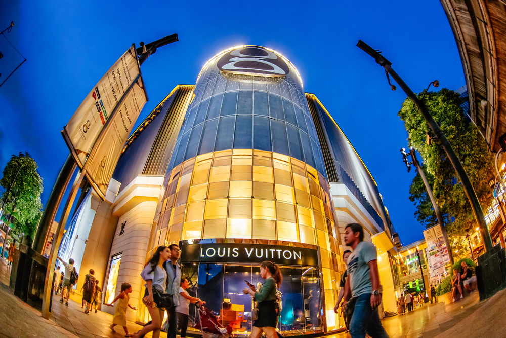 Thailand’s Growing Luxury Goods Market A combination of Thailand’s booming tourism industry as well as a growing aspirational middle class has paved the way for an increase in demand for luxury goods and services. 
